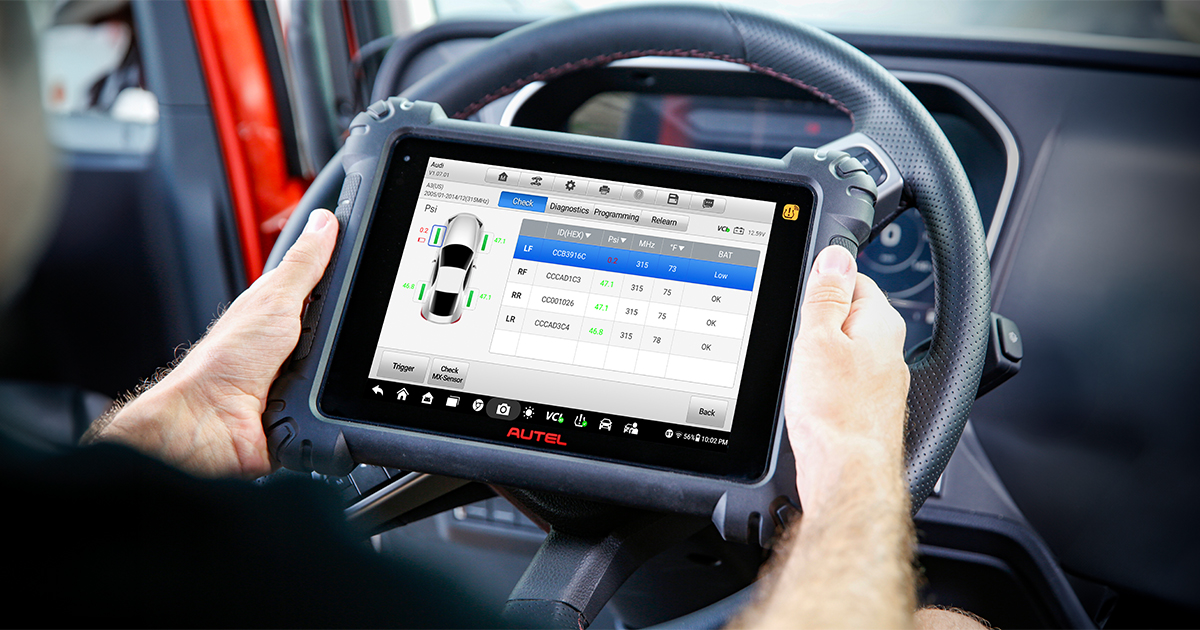 The MaxiTPMS TS900, Your Next Diagnostics, Service & TPMS Tablet